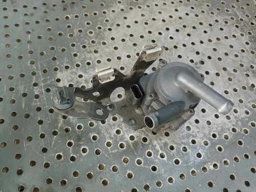 Pompa recirculare apa 1.6b 5g06 citroen c5 aircross 9806790980