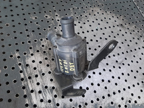 Pompa recirculare apa 2.0 tdi det audi a4 b9 8w 04l965559a