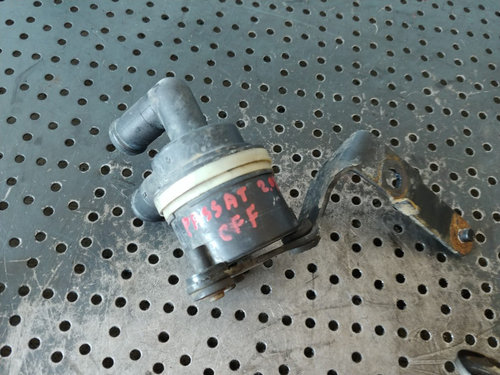 Pompa recirculare apa 2.0 tdi vw passat b7 tiguan 5n golf 6 sharan 7n audi a3 8p a4 b8 5n0965561a
