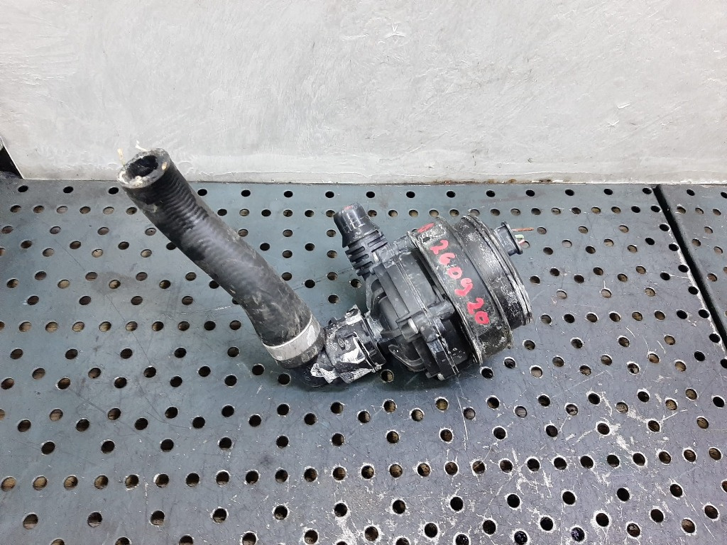 Pompa recirculare apa 2.0b 260920 mercedes cla gla a-class a35 amg w177 euro 6 a0005003500 0392023408