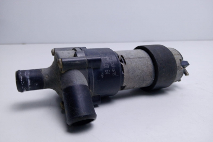 Pompa recirculare apa 2038350064 Mercedes-Benz C-Class W203/S203/CL203 [2000 - 2004]