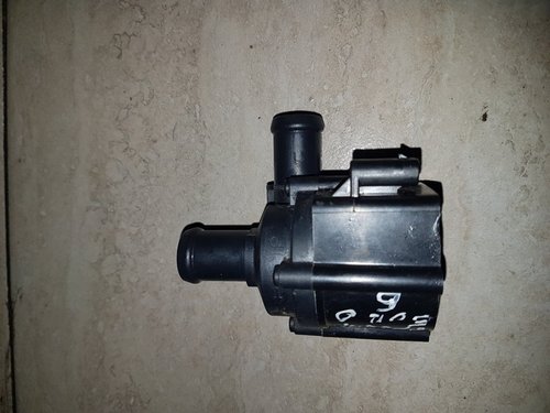 Pompa recirculare apa 5q0965561b vw scirocco 2.0 tdi