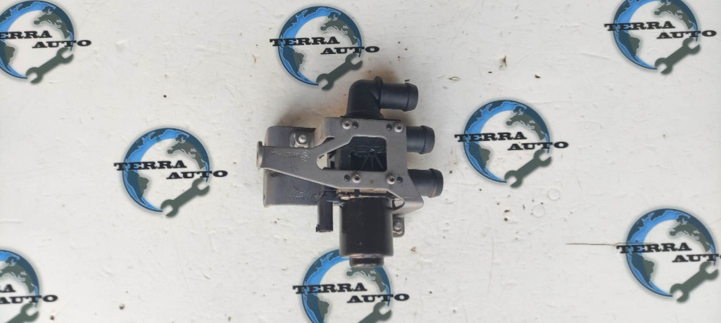 Pompa recirculare apa 8572508 BMW X4 (F26) 2.0 D cod motor B47D20A
