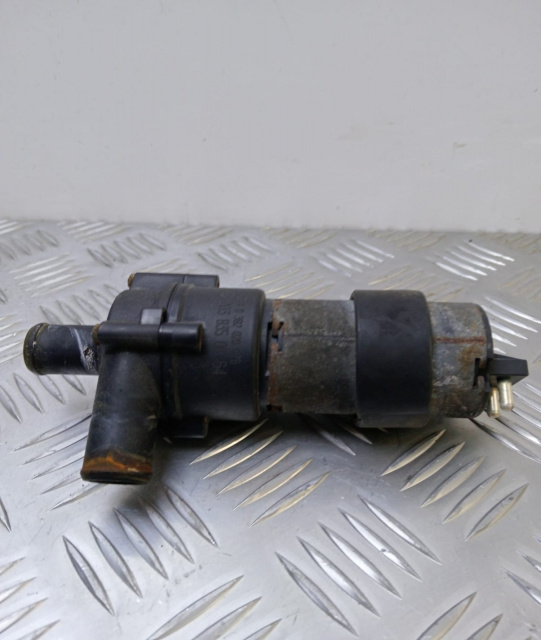 Pompa recirculare apa A2038350064 Mercedes-Benz C-Class W203/S203/CL203 [2000 - 2004]