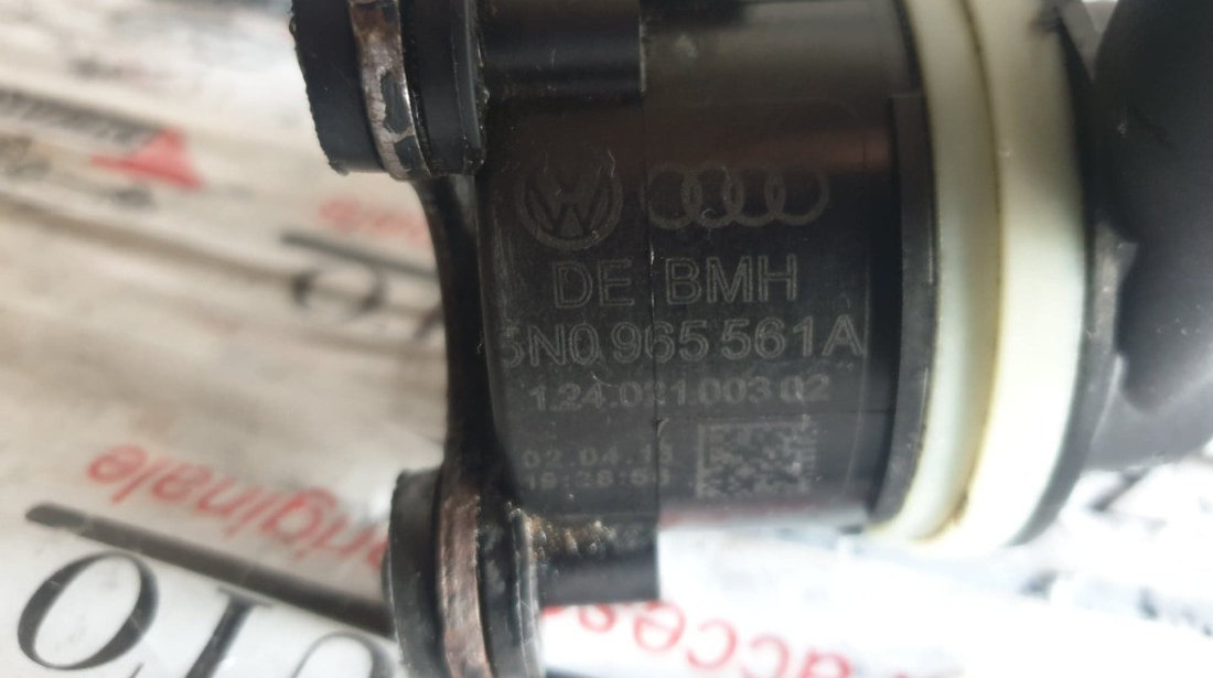 Pompa recirculare apa Audi A3 8P 1.6 TDI 90 cai motor CAYB cod piesa : 5N0965561A