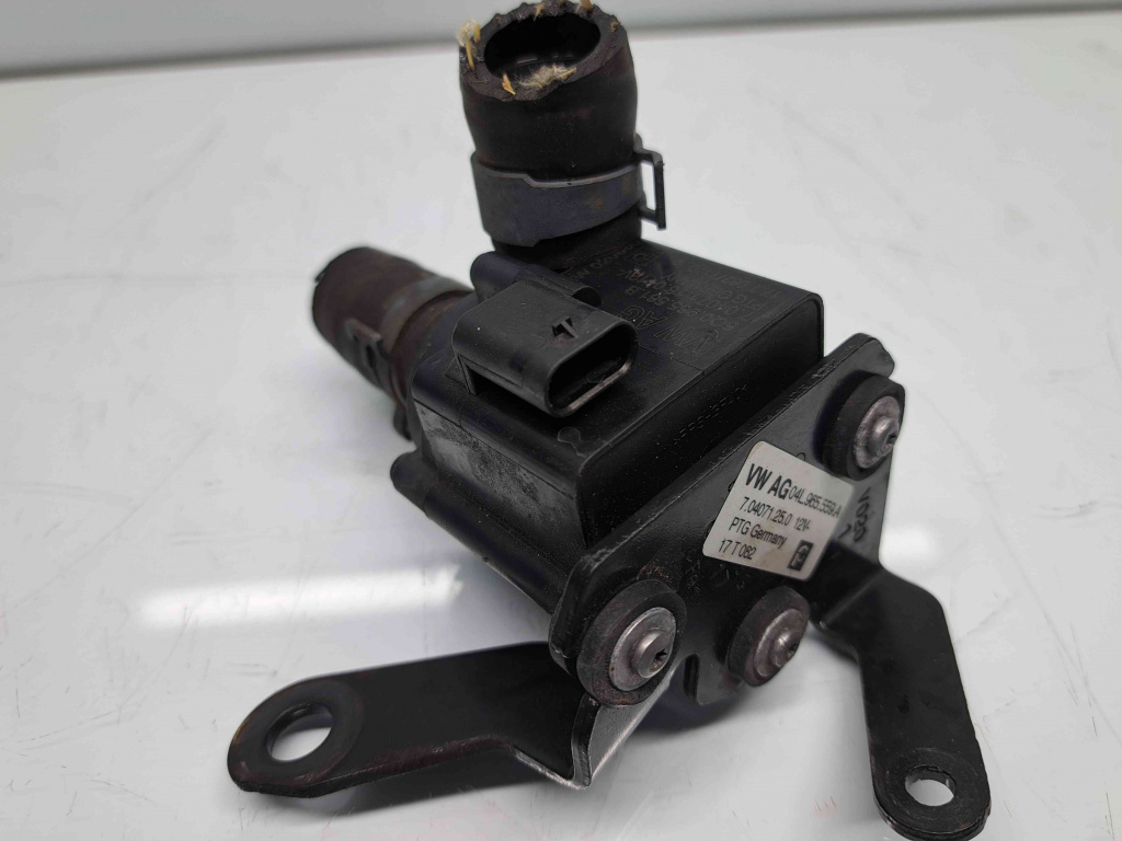 Pompa recirculare apa Audi A4 (8W2, B9) [Fabr 2015-2023] 04L965559A 2.0 TDI DETA 140KW / 190CP 2.0 TDI DETA 140KW / 190CP