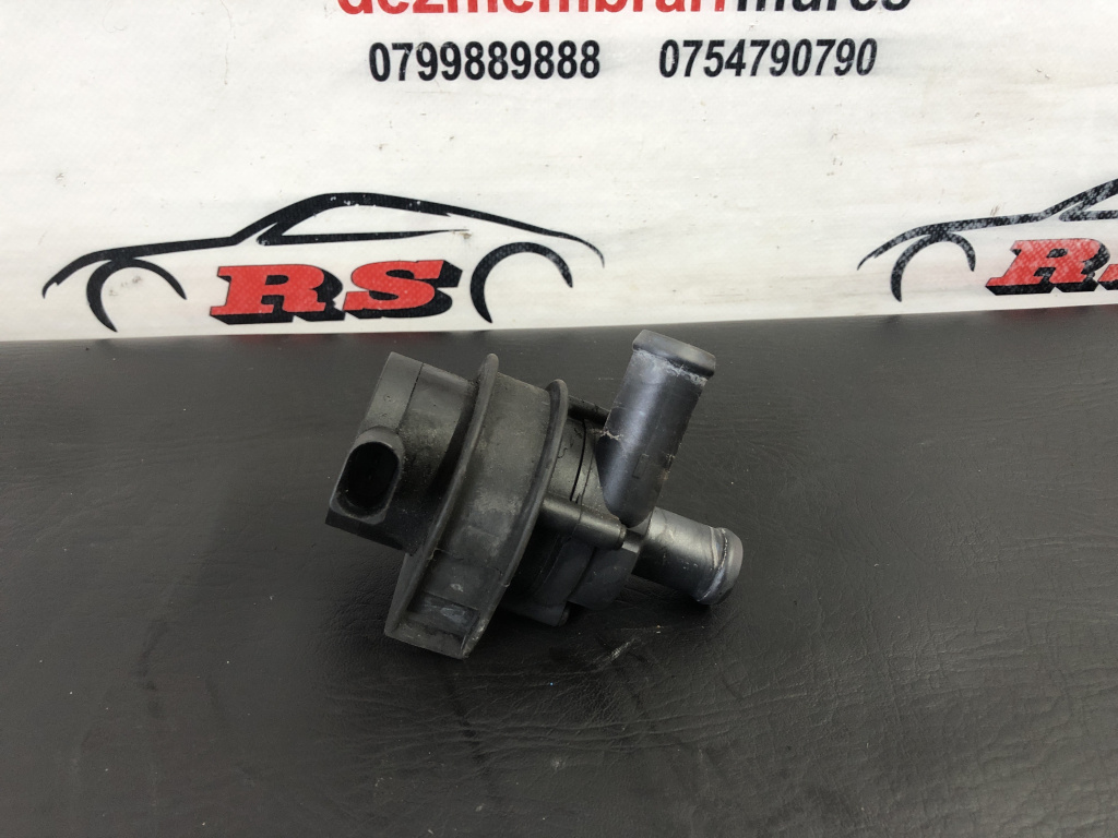 Pompa recirculare apa Audi A4 B8 2.0 TFSI Quattro sedan 2011 (300950021)