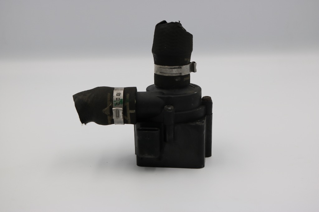 Pompa recirculare apa Audi A4 B8 3.0TDI Quattro CCWA 059121012A 059121004G