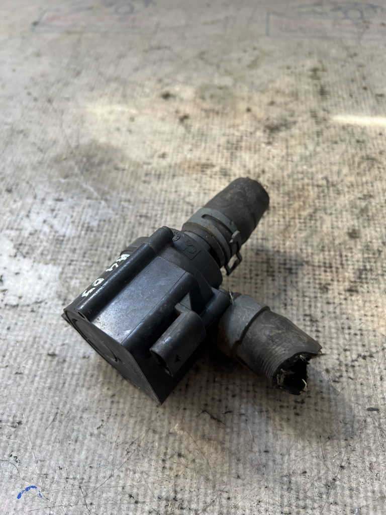 Pompa recirculare apa Audi A4 B9 2.0 2017, 5Q0965561B