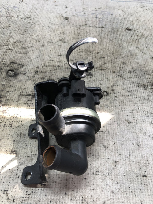 Pompa recirculare apa Audi A6 C7 2012, 5N0965561A
