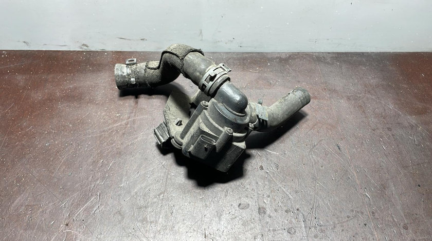 Pompa recirculare apa cod 03L965561 Audi A4 B8 , Audi A6 C6 motor CAG 2.0TDI