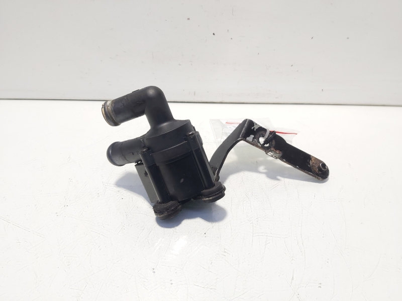 Pompa recirculare apa, cod 5N0965561, Vw Golf 6 (5K1) 2.0 TDI, CFF (idi:640316)
