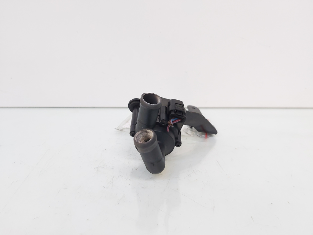 Pompa recirculare apa, cod 5N0965561, VW Golf 6 (5K1), 1.6 TDI, CAY (idi:667751)