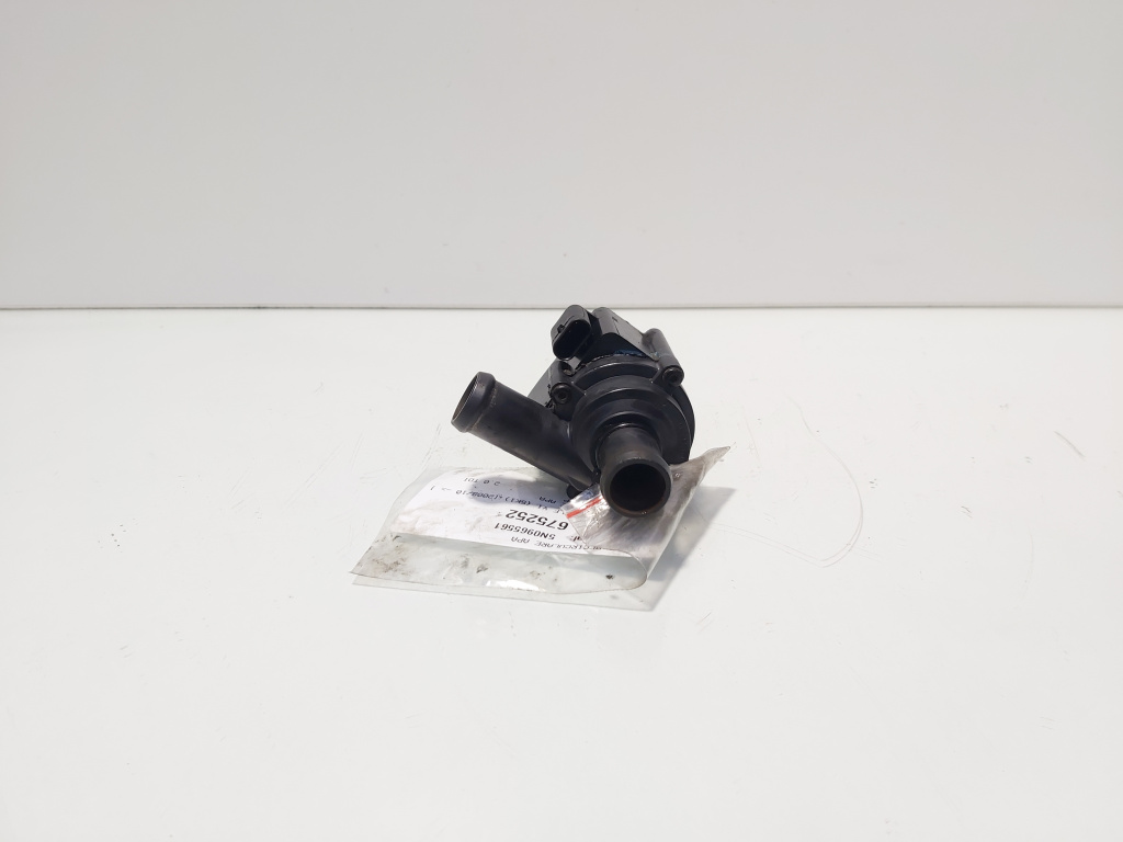 Pompa recirculare apa, cod 5N0965561, Vw Passat Variant (365), 2.0 TDI, CFG (idi:675252)