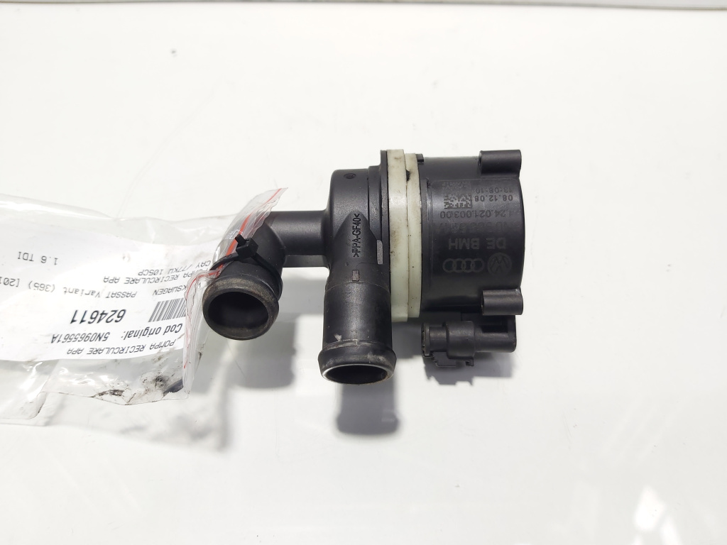 Pompa recirculare apa, cod 5N0965561A, VW Passat Variant (365), 1.6 TDI, CAY (id:624611)