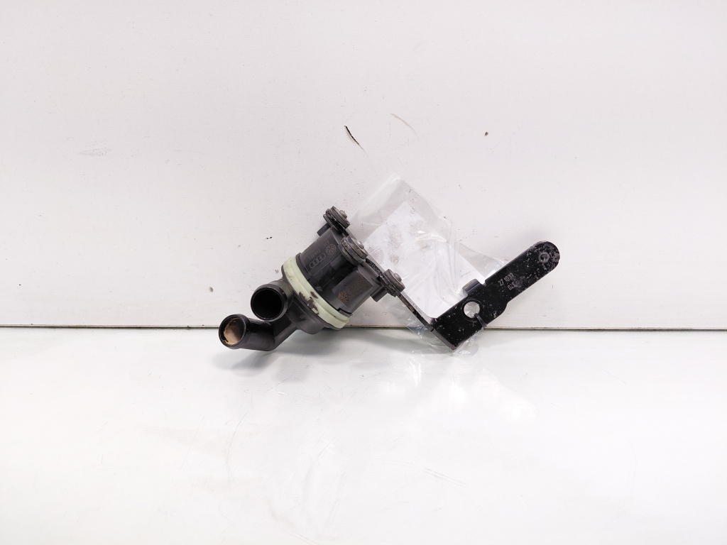 Pompa recirculare apa, cod 5N0965561A, VW Tiguan (5N), 2.0 TDI, CFF(id:696591)
