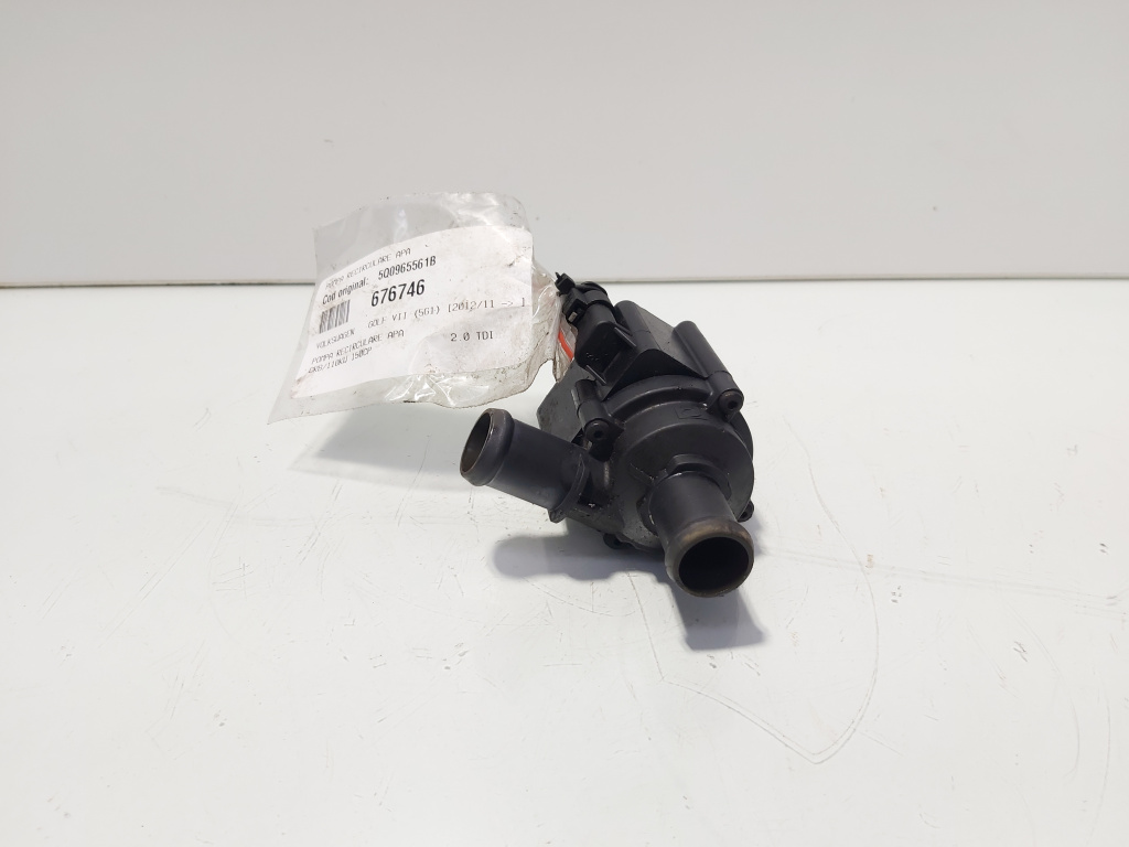 Pompa recirculare apa, cod 5Q0964461B, V