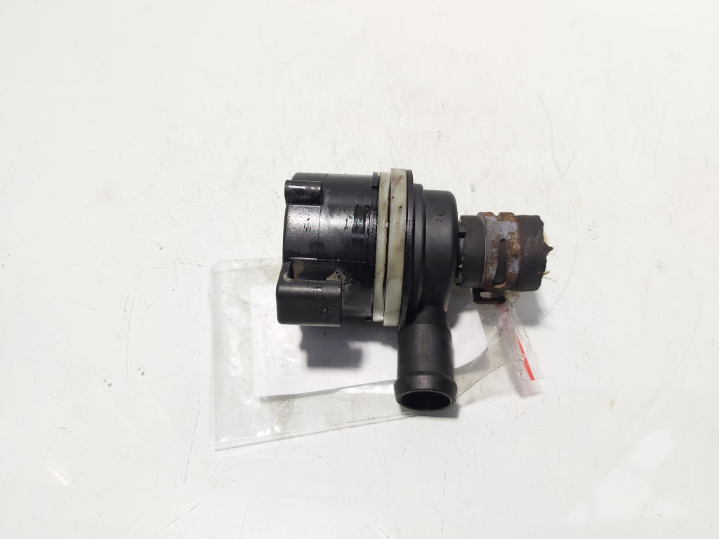 Pompa recirculare apa, cod 6R0965561A, Seat Leon (1P1) 1.6 TDI, CAYM (id:686571)