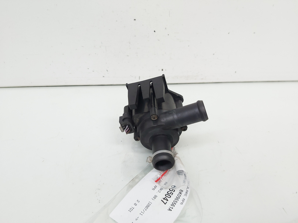 Pompa recirculare apa, cod 8K0965561A, Audi A4 (8K2, B8), 2.0 TDI, CAG (id:665047)