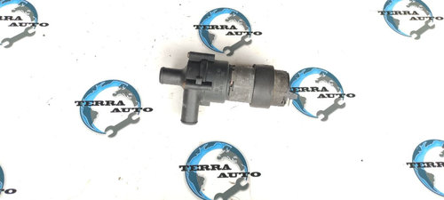 Pompa recirculare apa Mercedes C-Class W203 2.2 CDI cod: A2038350064