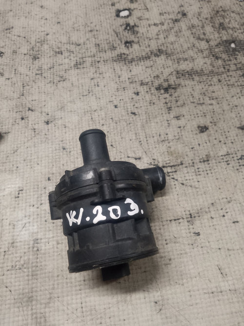 Pompa recirculare apa Mercedes C-Class W203 2010, A2118350364