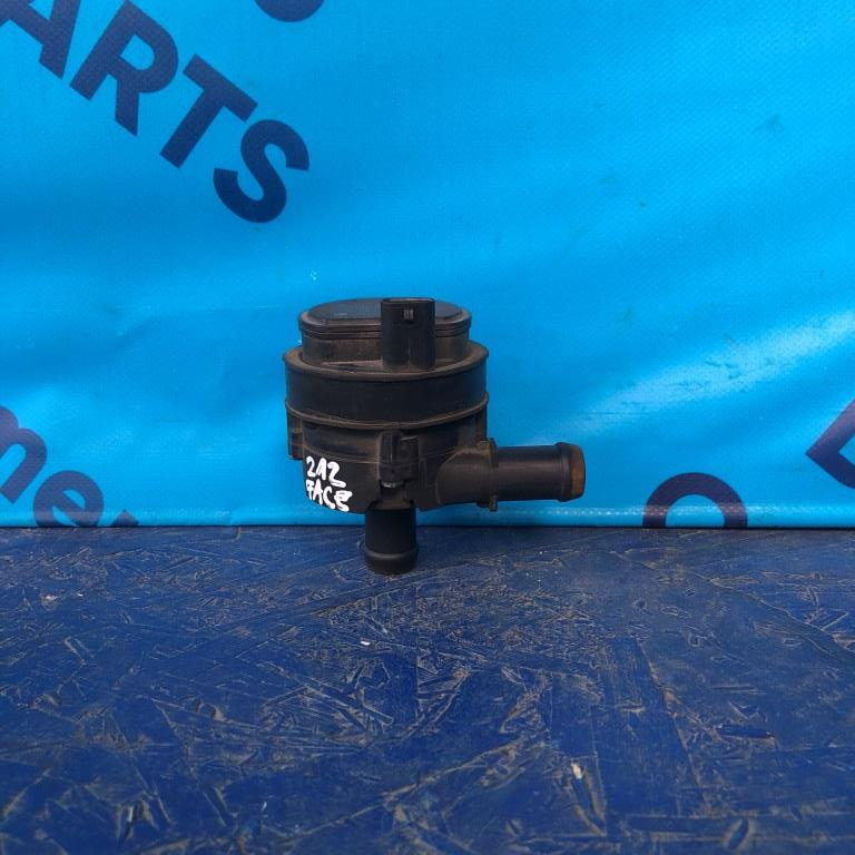 Pompa recirculare apa Mercedes E Class W212 2.2 DIESEL 2009-2016 COD A0005000686