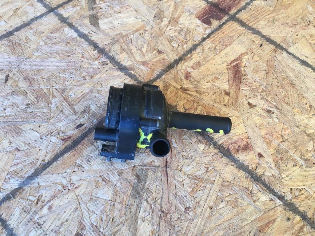 Pompa recirculare apa Mercedes S320 cdi w221