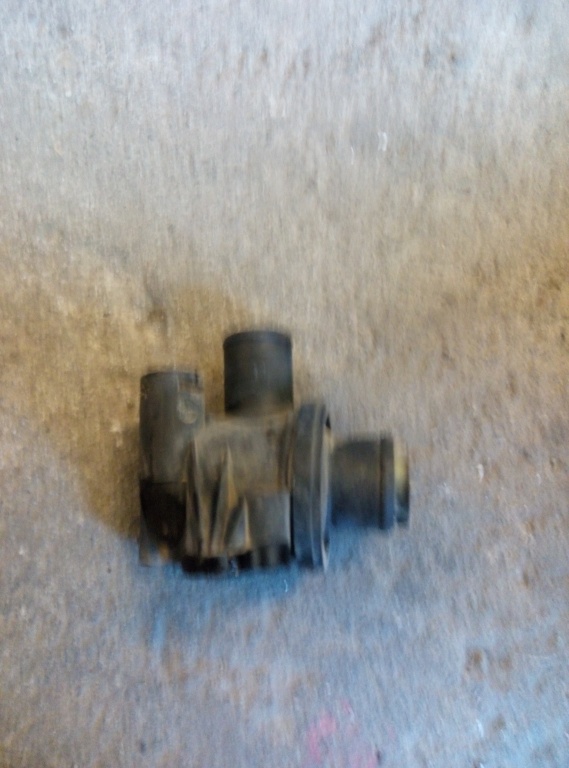 Pompa recirculare apa MercedesA140,A160 W168 A1662030175