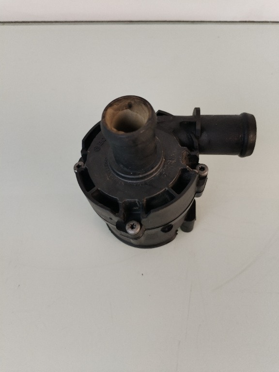 Pompa recirculare apa Skoda Superb 3 1.6 tdi DCXA 5G0965561
