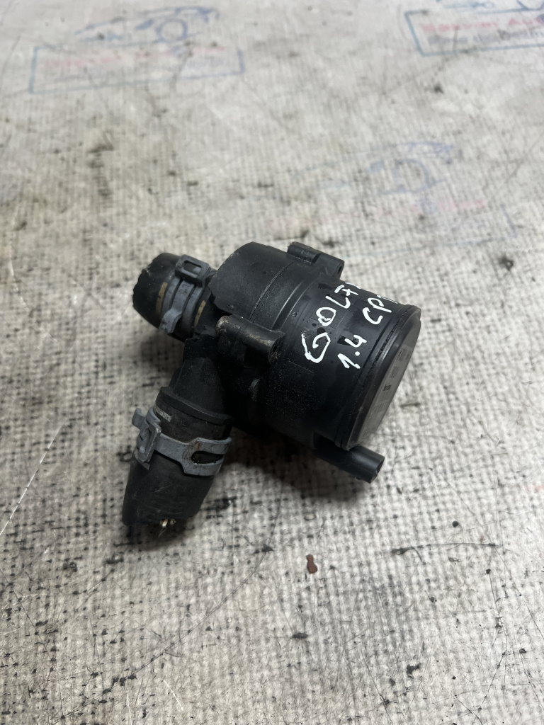 Pompa recirculare apa Volkswagen Golf 7 1.4 2015, 5C0965567A
