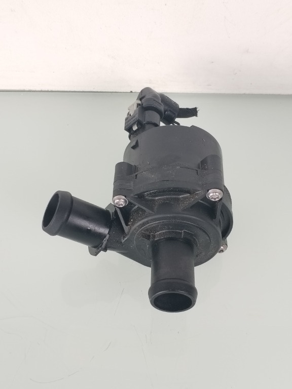 Pompa recirculare apa Volkswagen Golf 8 1.0TSI DUS 5Q0965567N