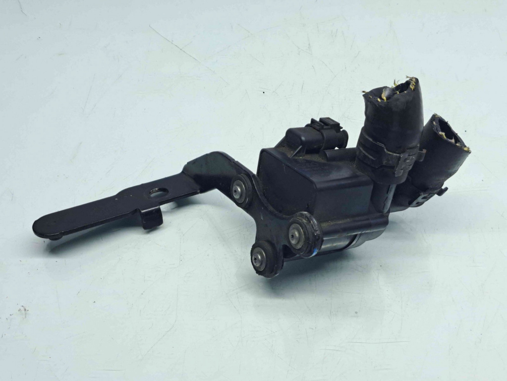 Pompa recirculare apa Volkswagen Jetta 4 (6Z) [Fabr 2011-2017] 5N0965561 2.0 TDI CFFB 77KW / 105CP 1.6 TDI CAYC 77KW / 105CP