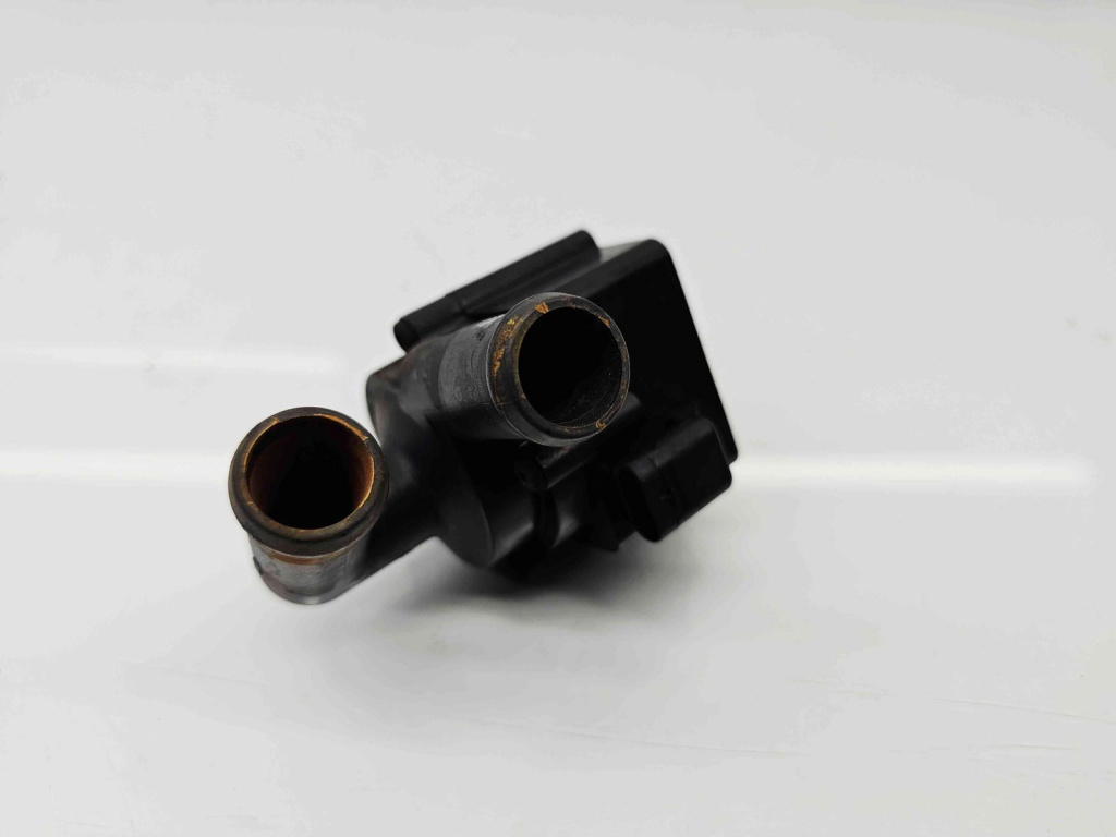 Pompa recirculare apa Volkswagen Passat B7 (362) [Fabr 2010-2014] 5NO965561 1.6 TDI CAYC 77KW / 105CP