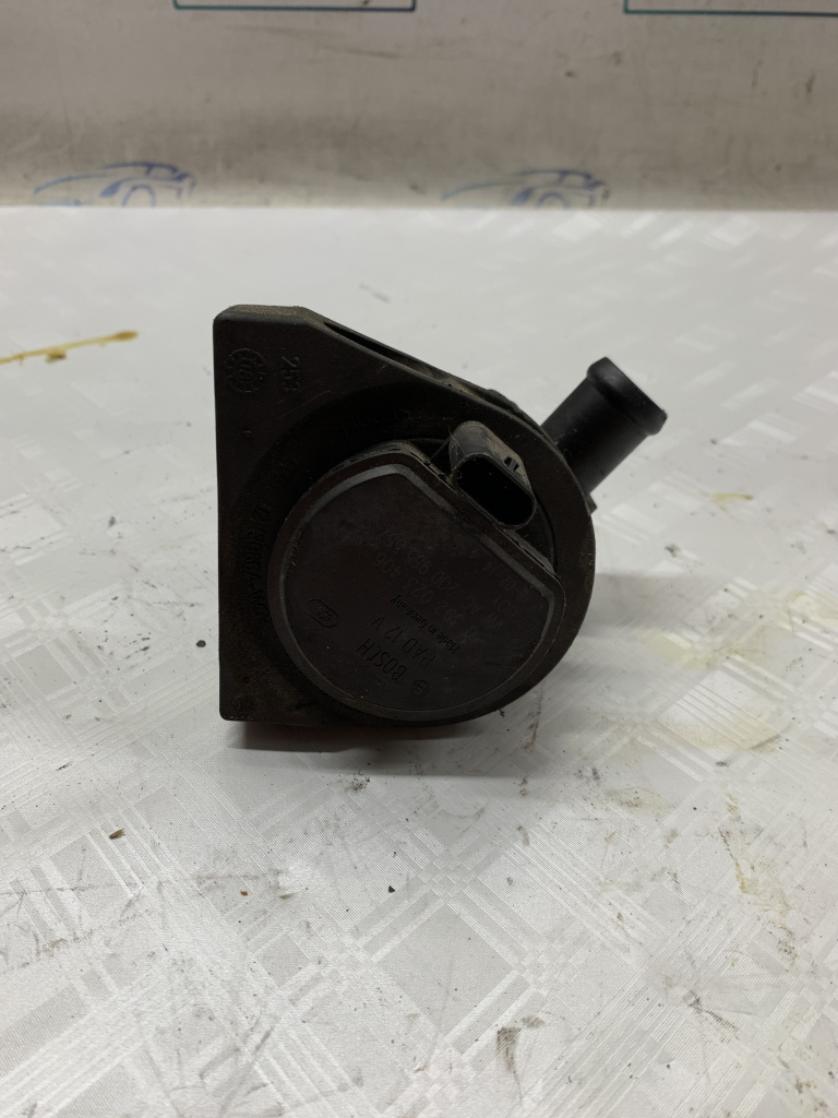 Pompa recirculare apa Volkswagen Polo 1.0 Benzina 2019, 2Q0965567