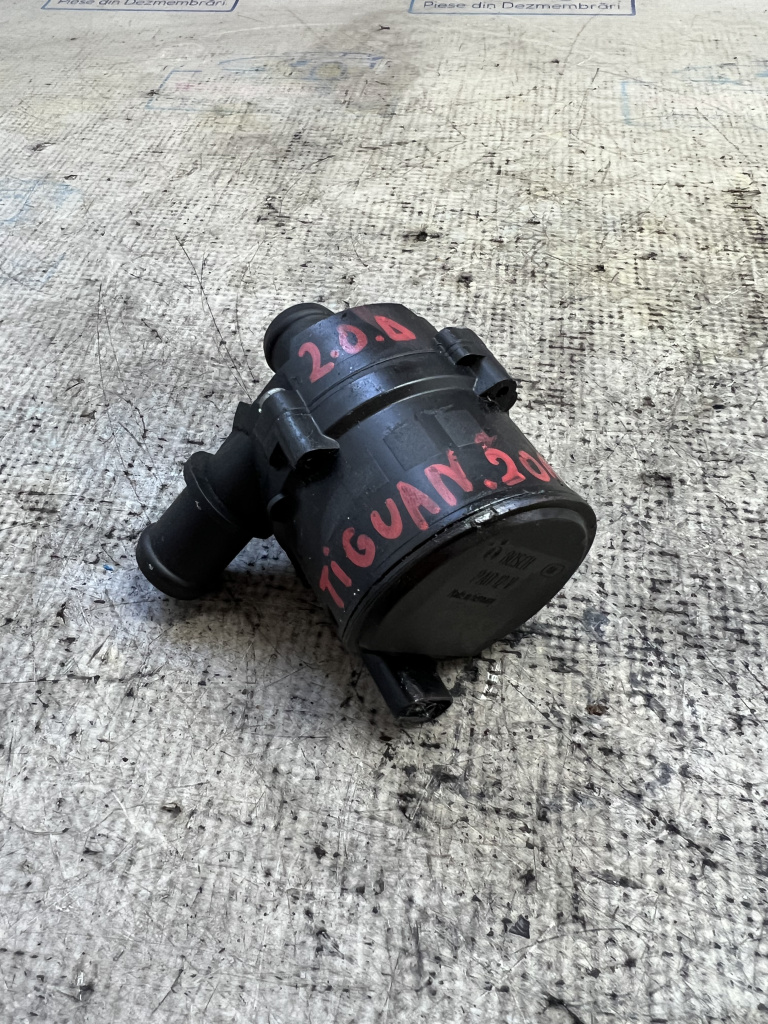 Pompa recirculare apa Volkswagen Tiguan 2.0 Motorina 2016, 5G0965567