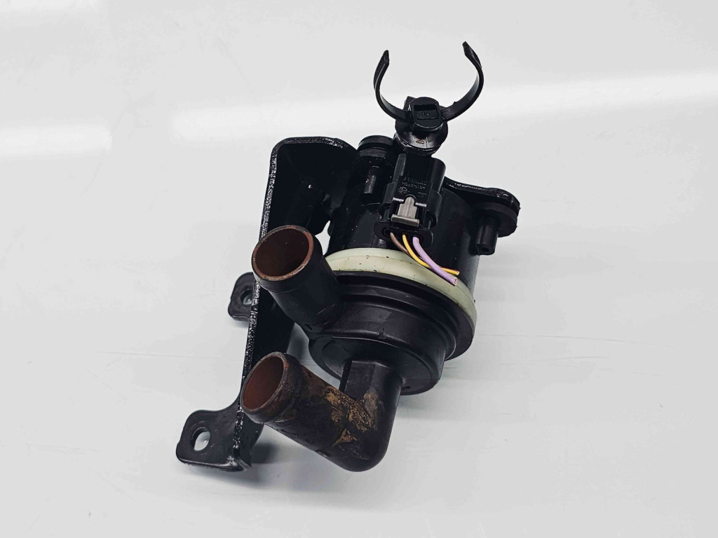 Pompa recirculare apa Volkswagen Tiguan (5N) [Fabr 2007-2016] 5N0965561A 2.0 TDI CGLC 130KW / 177CP