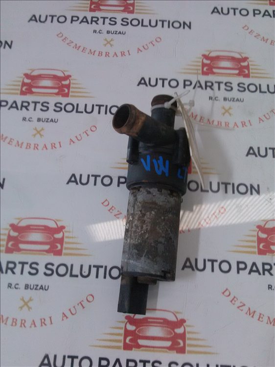 Pompa recirculare apa VW LT 2.5 tdi an fabr. 2003