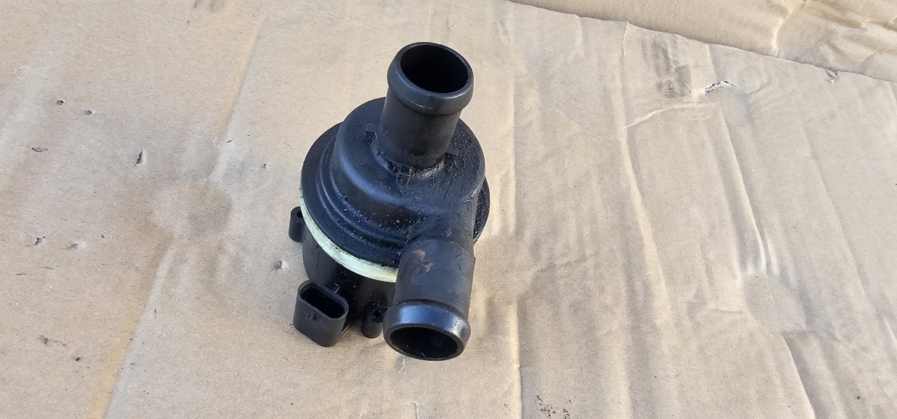 Pompa recirculare apa Vw Polo 6R 1.2 / 1.6 TDI 2010 2011 2012 2013