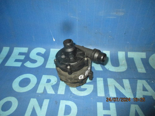 Pompa recirculare BMW G11 740e B48B20B; 8638238