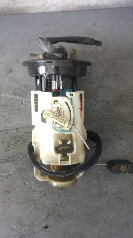 Pompa rezervor combustibil bmw e46 320 2.0 d m47204d1 1183845