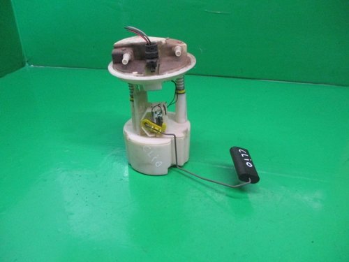 POMPA REZERVOR / LITROMETRU COD 8200035909 RENAULT CLIO 2 1.5 DCI FAB. 2001 - 2005 ⭐⭐⭐⭐⭐