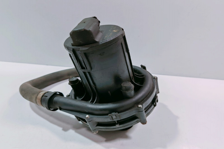 Pompa secundara aer 72216640 BMW Seria 3 E46 [1997 - 2003]