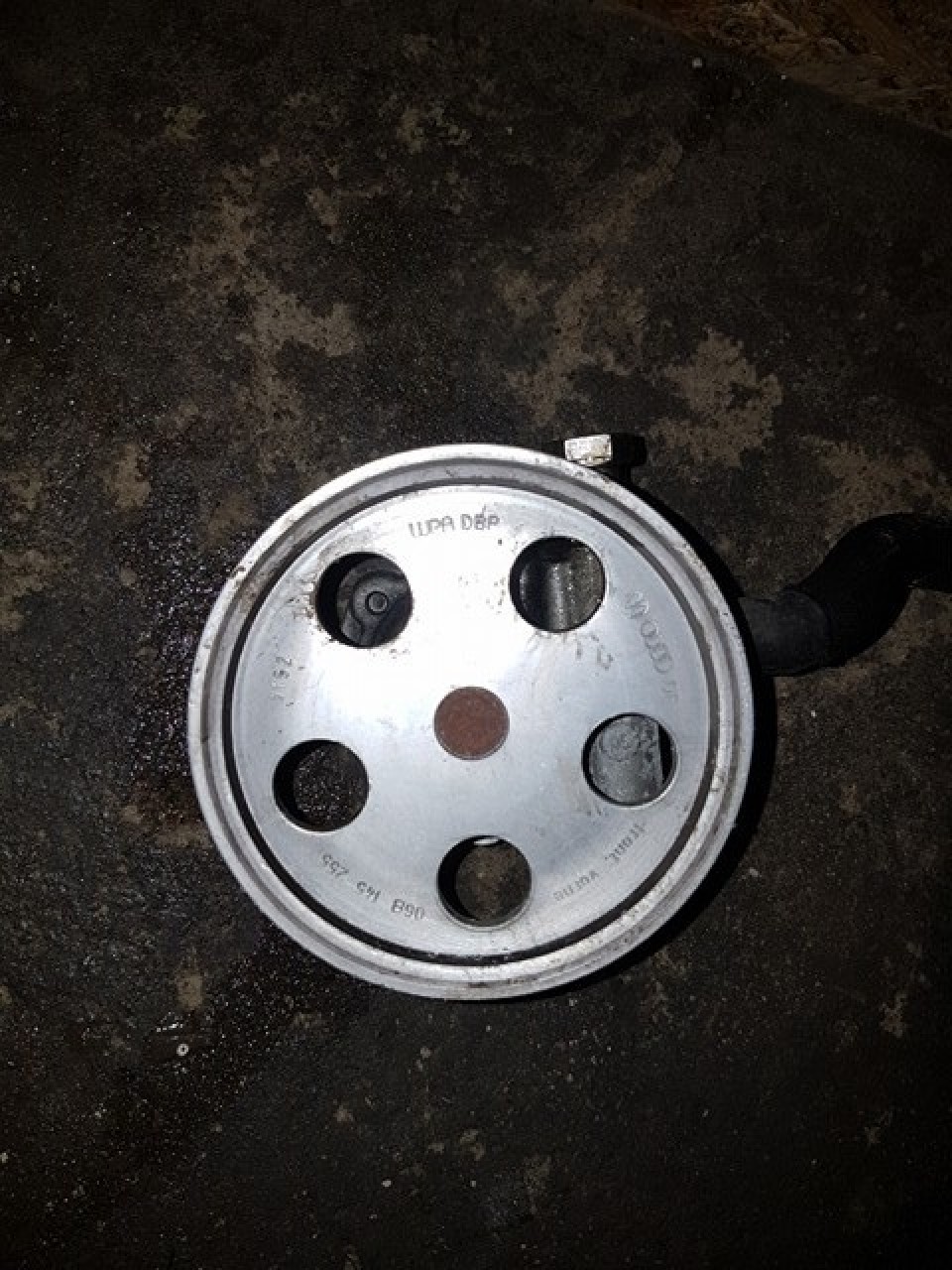 Pompa servdirectie audi a4 b7 2.0 tfsi bul 220 cai cod 8e0145153d