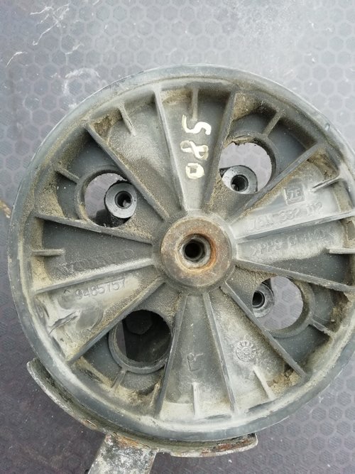 Pompa servo direcție 2.4 benzina 2001 volvo s80