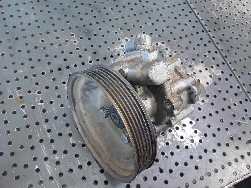 Pompa servodirectie 1.6b 1.8b alfa romeo 147 156 gt 46763561 7613955505