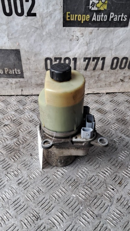 Pompa servodirectie 1.8 TDCI cod KKDA Ford Focus 2 an 2009 cod 4M513K514CB