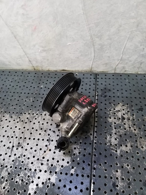 Pompa servodirectie 1.8 tdci ford focus 1 4hb1103 xs4e3a733ac