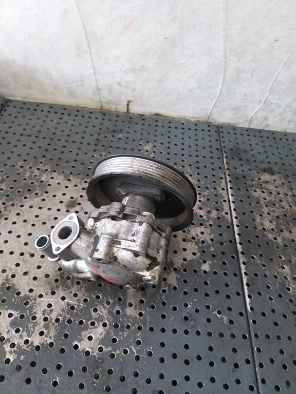 Pompa servodirectie 3.0 tdi audi a5 8t 8k0145154n 7651955174