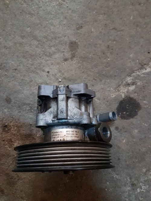 Pompa servodirectie 4f0145155a audi a4 b7 3.0 tdi asb 233 cai
