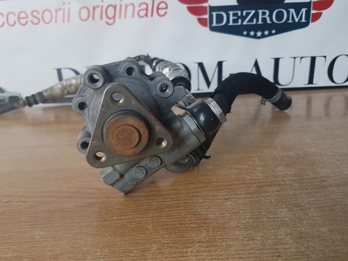 Pompa servodirectie 7l8422154 vw touareg 7l 3.0 tdi bun